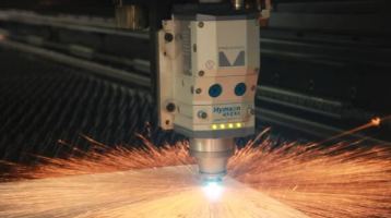 Metal için Fiber Lazer Kesici: Üretkenliği ve Hassasiyeti Maksimize Edin